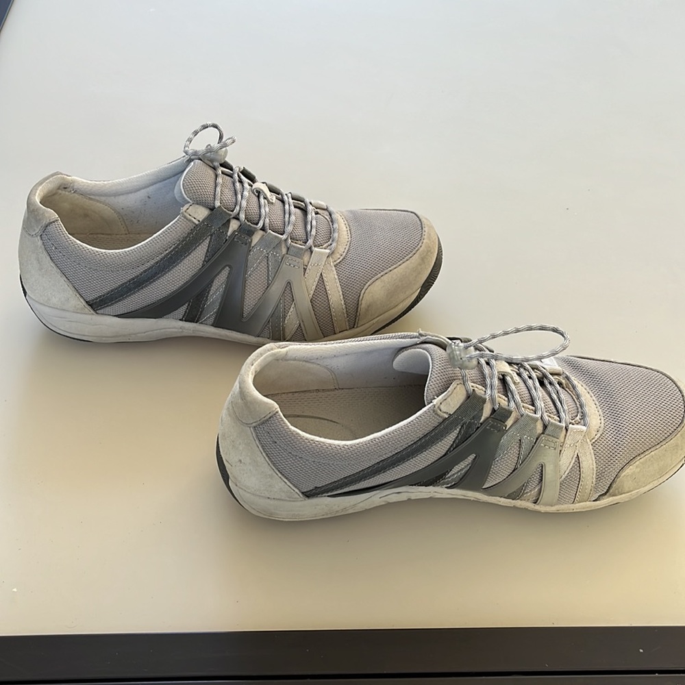 Dansko Henriette size 42W (11.5-12 wide) sneakers, light wear, arch supp… - Picture 4 of 10
